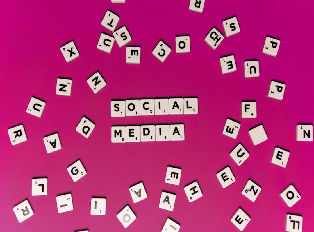 social media flight deals
