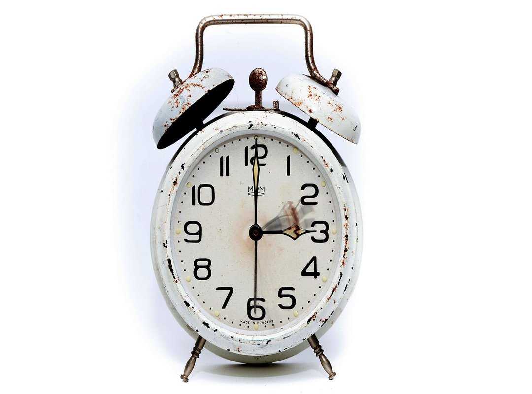 timing travel peak