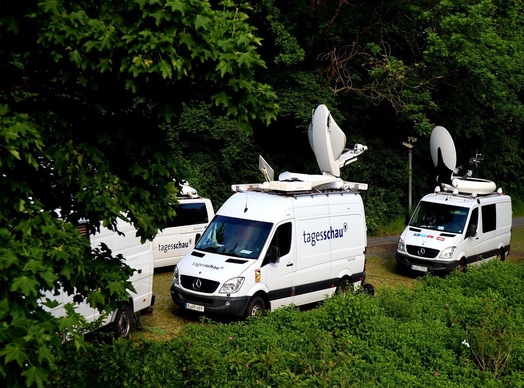 How to Watch Episode 7 with Official Indonesian Subtitles